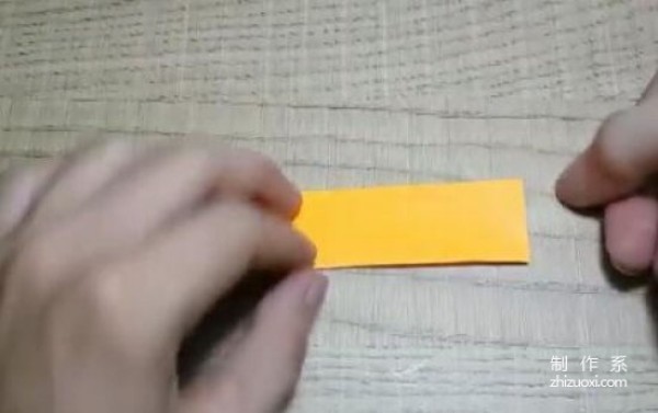 How to fold a yellow oil paper umbrella - Illustrated origami tutorial