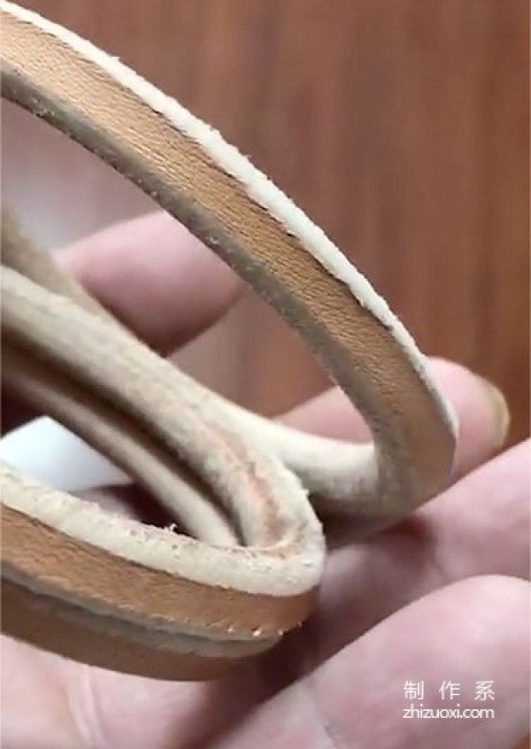 Goro Takahashi’s seamless leather bracelet tutorial