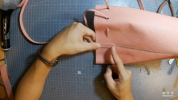 Make a Mini Leather Bucket Bag