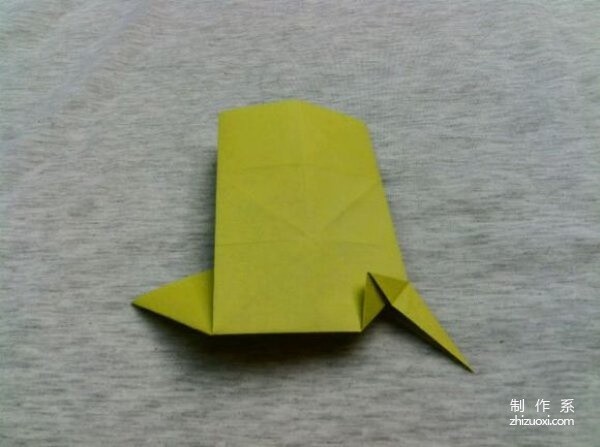 A complete tutorial on how to make origami toads and frogs