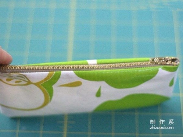 Practical fabric DIY tutorial, handmade fabric teaches you how to make a super simple and useful fabric pencil case