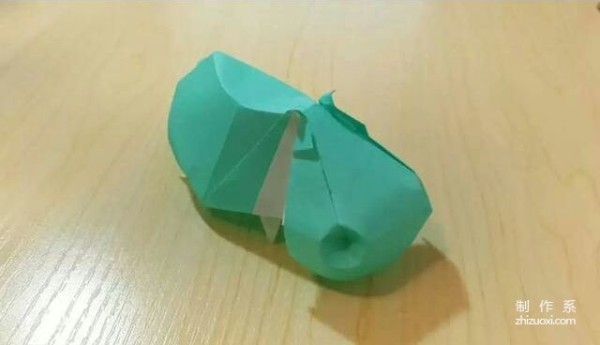 Simple DIY origami method for cute hippopotamus