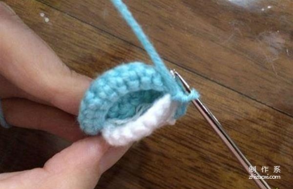 Wool knitting tutorial for couples little whale pendant jewelry