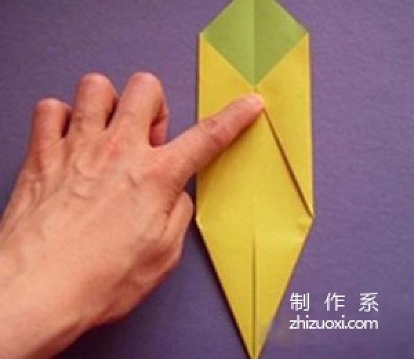 3D three-dimensional handmade origami holy fruit banana fruit folding tutorial