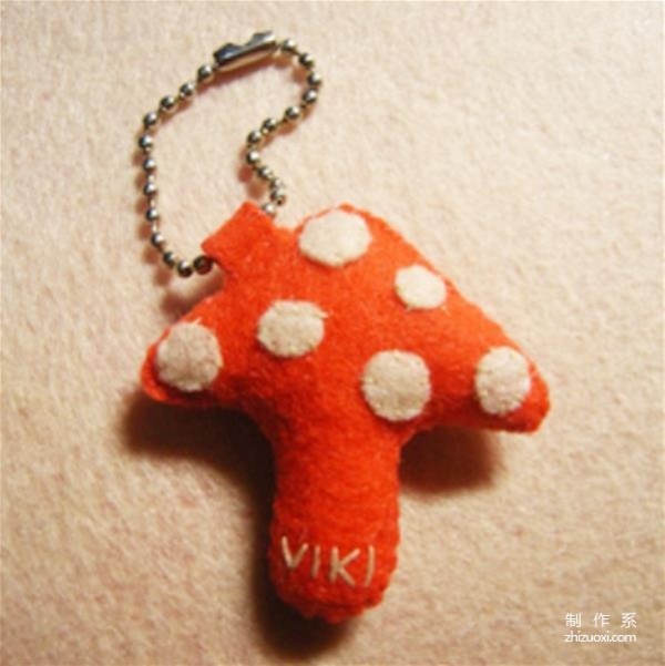 Cell phone pendant DIY fabric red mushroom pendant, handmade fabric cell phone pendant