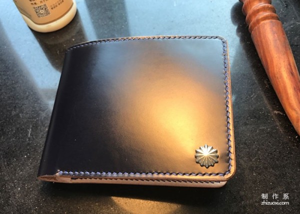 Making a short clip wallet is a very detailed article, mainly focusing on thinning