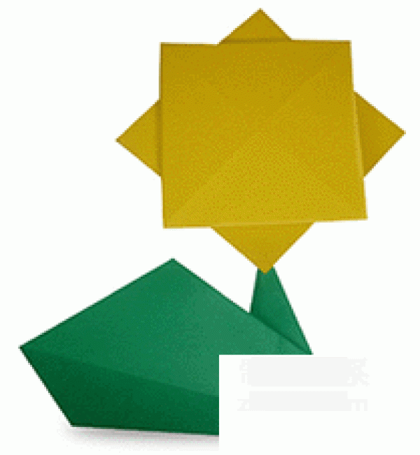 Step-by-step tutorial on origami sunflowers for children