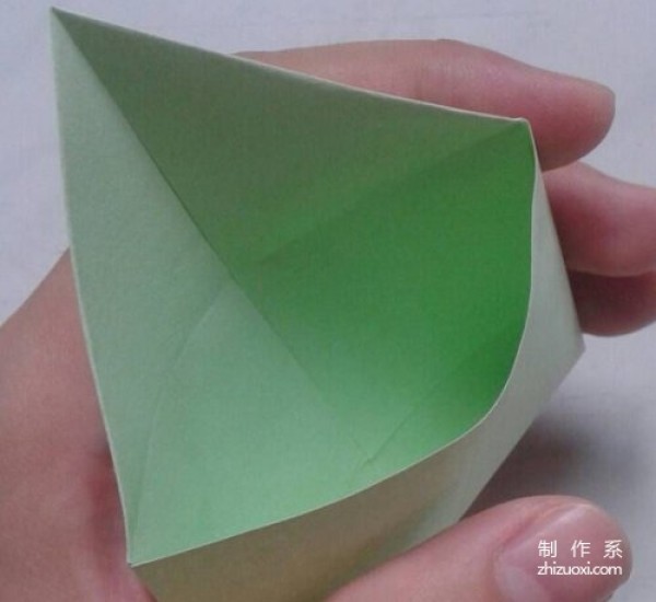 Graphical tutorial on folding a simple and practical small envelope