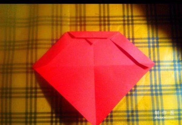 Very simple and beautiful origami illustration of love envelope