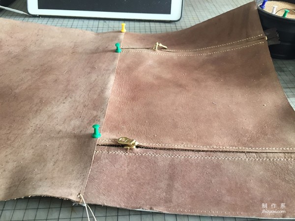 Crazy horse leather backpack detailed production steps