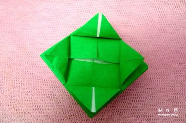 Tutorial on how to make origami top