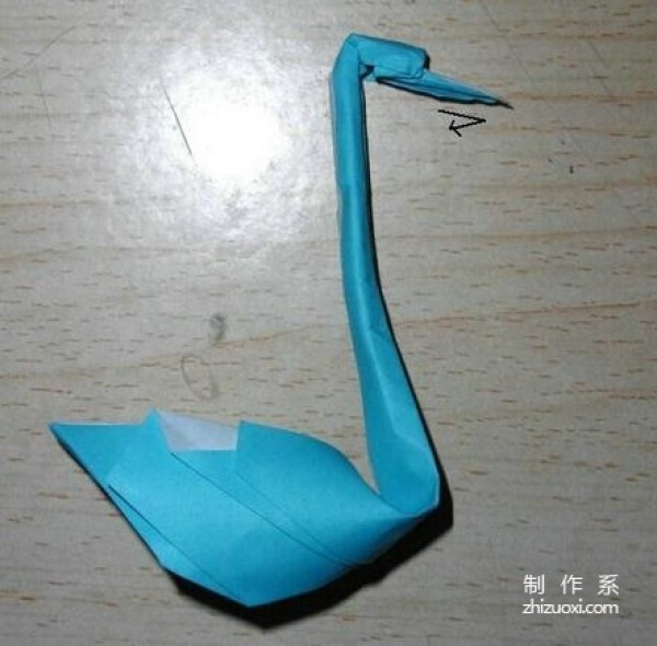 Simple little swan origami tutorial with illustrations. Teach you the steps to fold a swan.