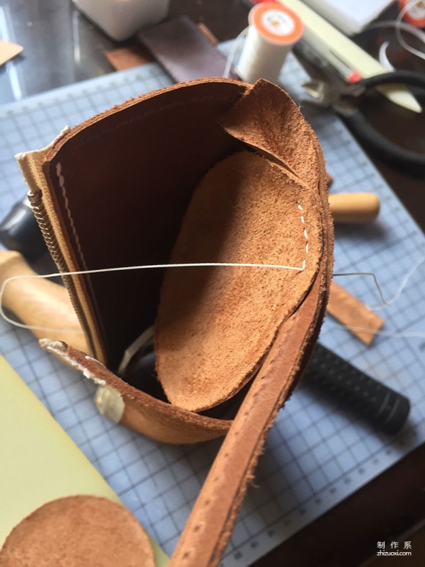 Make a simple pencil case out of crazy horse leather