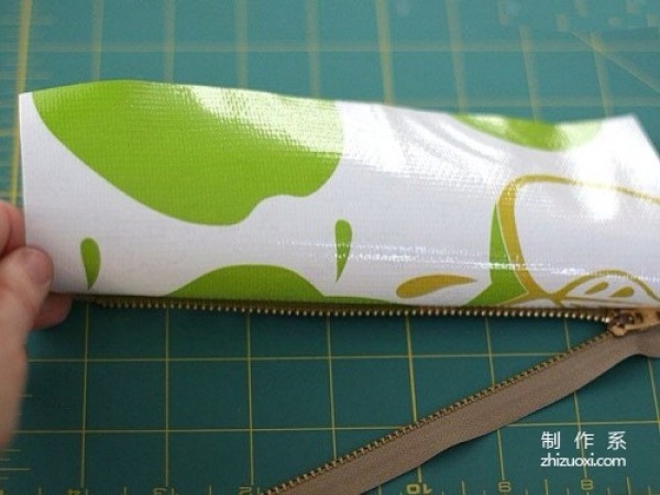 Practical fabric DIY tutorial, handmade fabric teaches you how to make a super simple and useful fabric pencil case