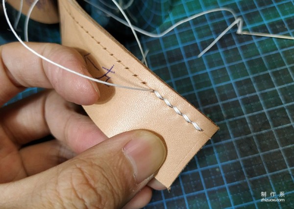 Do you know the stuck stitch and back stitch method? Essential skills for sewing handmade leather goods: backstitching