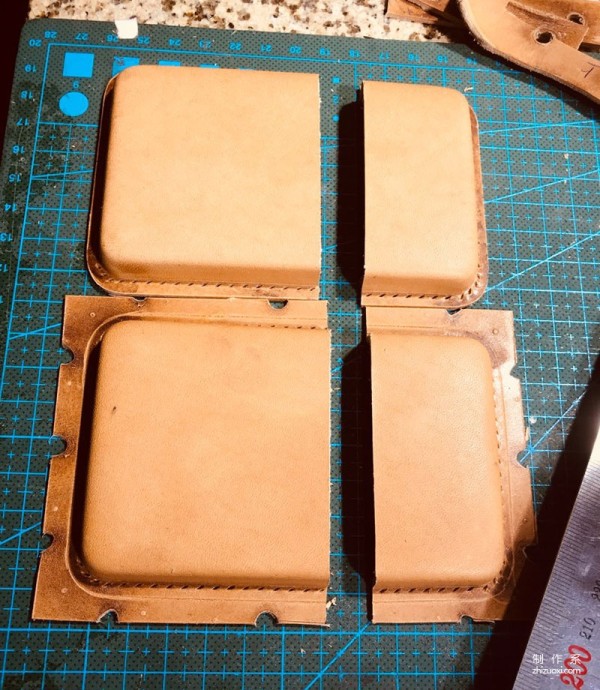 Using Acrylic Molds to Make Leather Cigarette Cases