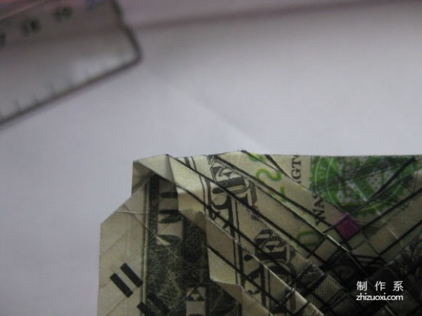 Detailed tutorial of dollar carp origami banknote real shot pictures