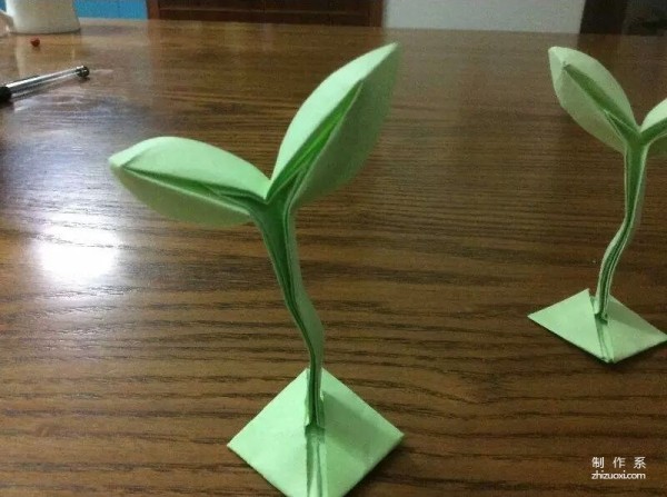 Origami sapling, a budding handmade origami making method