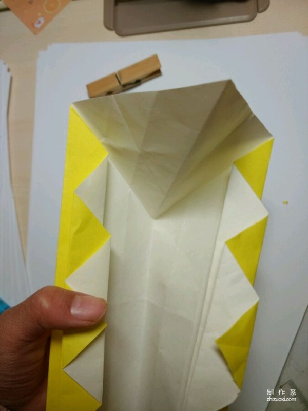 Origami tutorial for Lantern Festival and eating glutinous rice balls on the fifteenth day of the first lunar month.