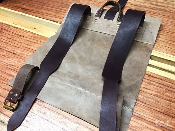 Crazy horse leather backpack detailed production steps