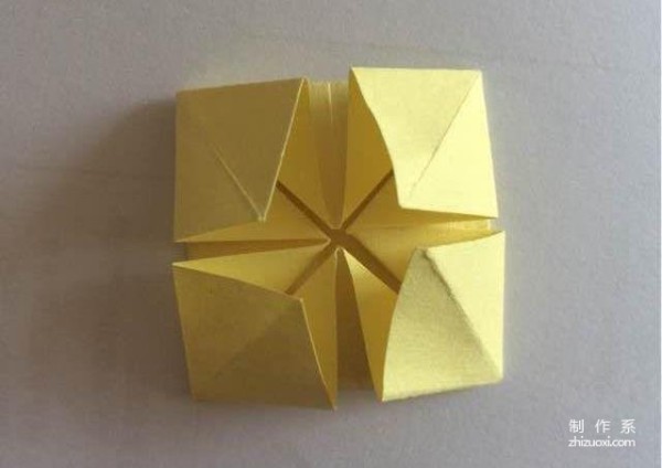 Simple and beautiful handmade origami method of paper box with sunflower petals