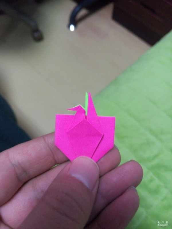 Making a paper crane bookmark, origami making tutorial for a double-sided paper crane bookmark