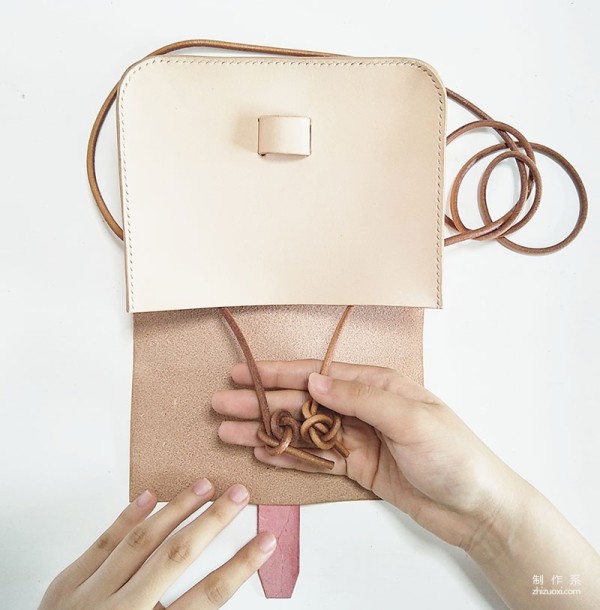 Wuzhi handmade leather goods, the making process of a shoulder bag