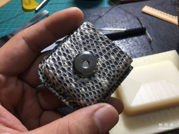 Tutorial on making Zippo lighter molding protective cover