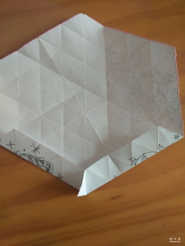 Simple and beautiful hand-made origami method of snowflake carton