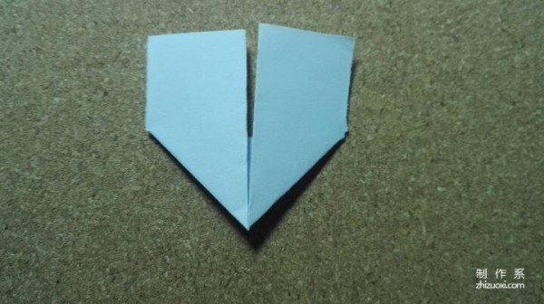 How to fold simple triangle origami using colored paper