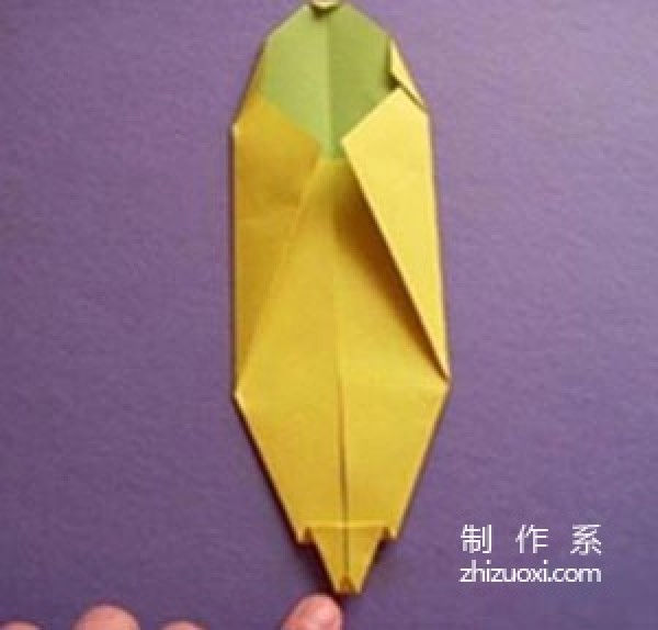 3D three-dimensional handmade origami holy fruit banana fruit folding tutorial