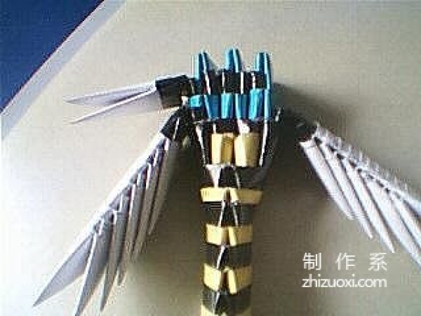 Triangle origami tutorial, how to make a triangle dragonfly