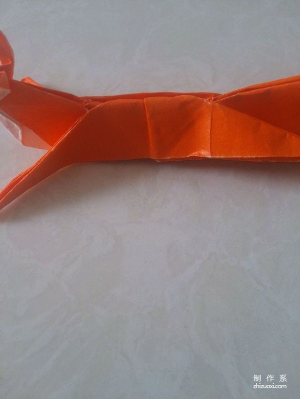 Real-life illustrated tutorial on how to make fox origami