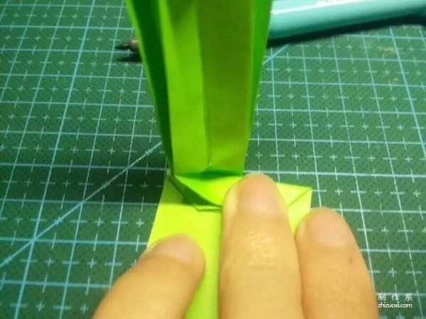 Origami sapling, a budding handmade origami making method