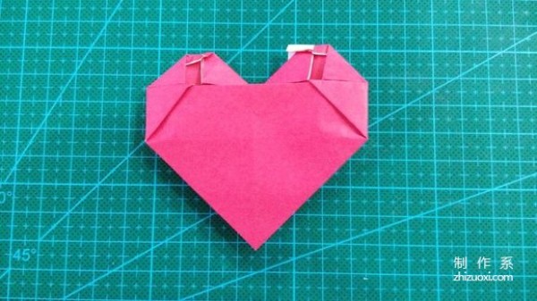 Illustrated tutorial on how to fold a confession love origami letters LOVE