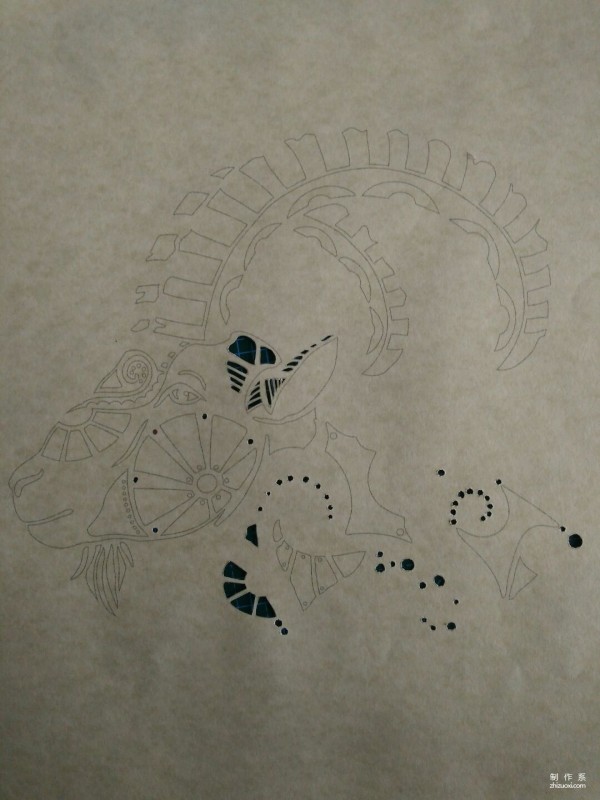 Tutorial on hand-carving pattern of paper-cut Capricorn handmade lampshade