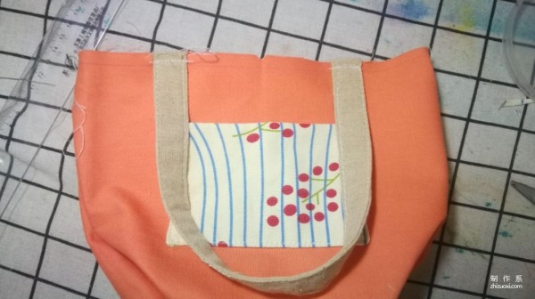 Tutorial on making simple small handbags and handmade fabric bags