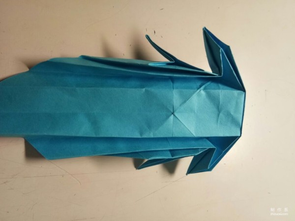 Origami goldfish, how to make a beautiful little fish by hand.