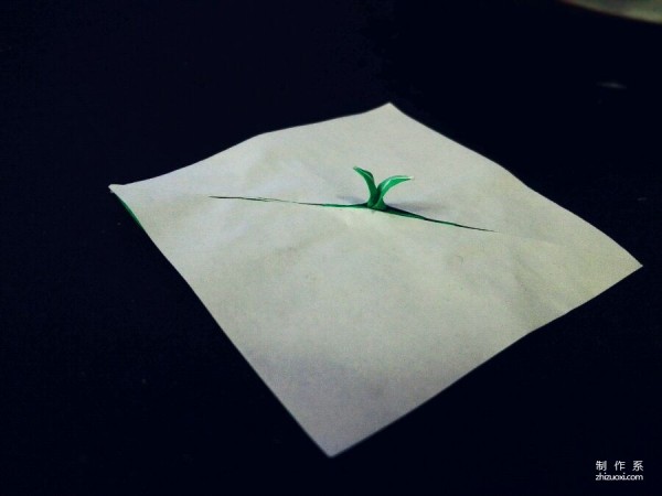 A bud paper art work origami method