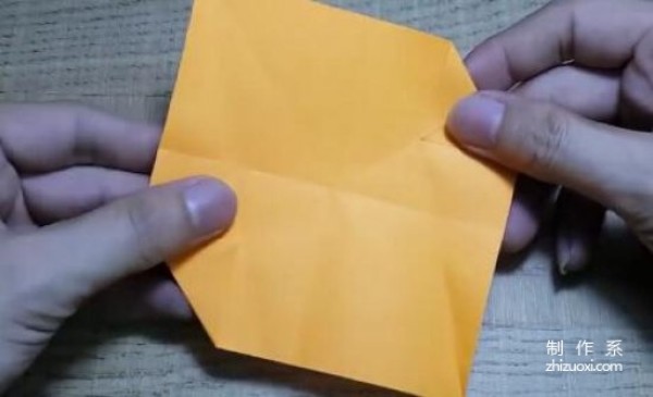 How to fold a yellow oil paper umbrella - Illustrated origami tutorial