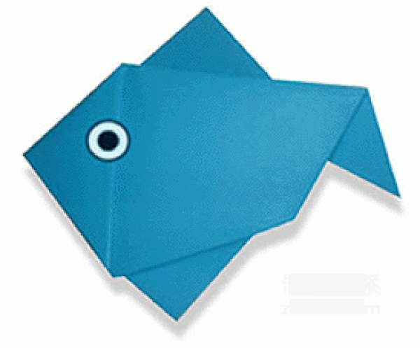 Simple steps to make origami fish