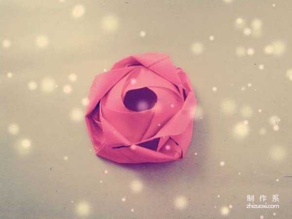 Illustration of DIY origami method of beautiful windmill rose flower