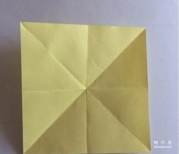 Simple and beautiful handmade origami method of paper box with sunflower petals