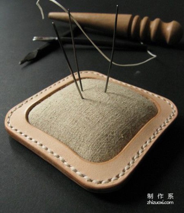 Advanced leather goods making guide: needlework, knives, chopping, additives, leather materials