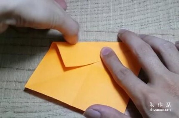 How to fold a yellow oil paper umbrella - Illustrated origami tutorial