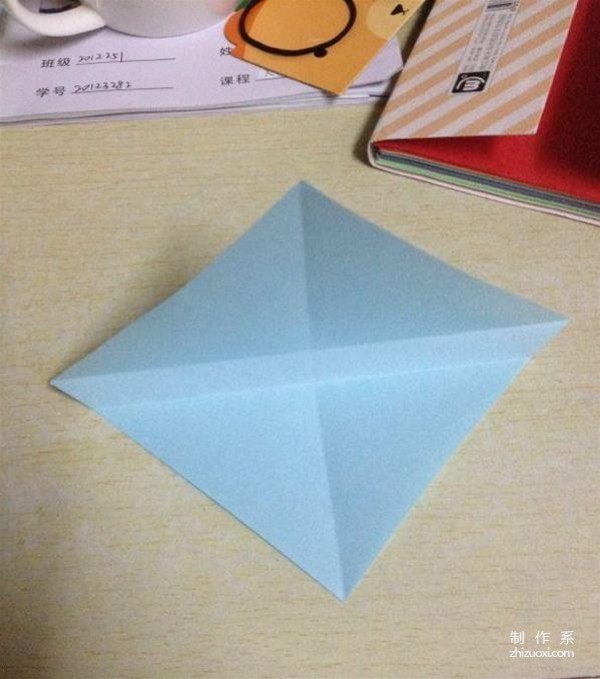 Interesting DIY simple handmade origami tutorial with illustrations of the little penguin method