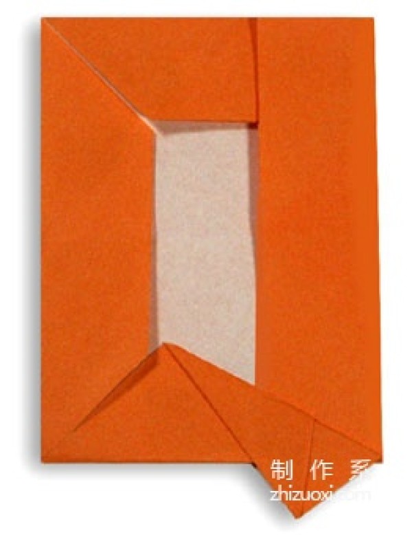 Illustrated origami tutorial for the English letter Q