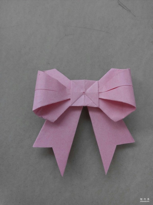 DIY origami illustrated tutorial for simple paper bows