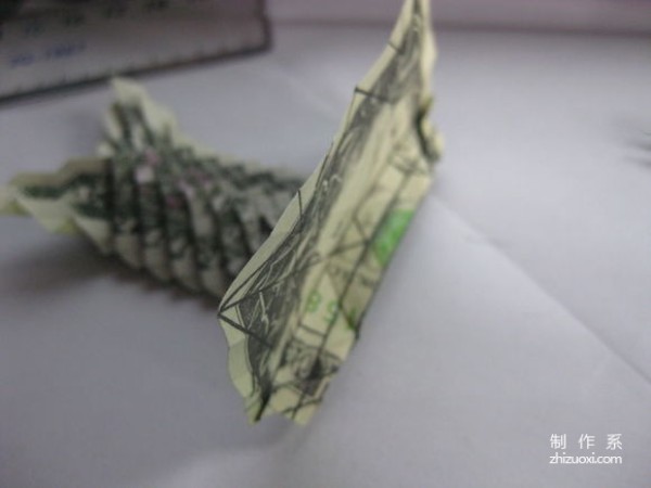 Detailed tutorial of dollar carp origami banknote real shot pictures