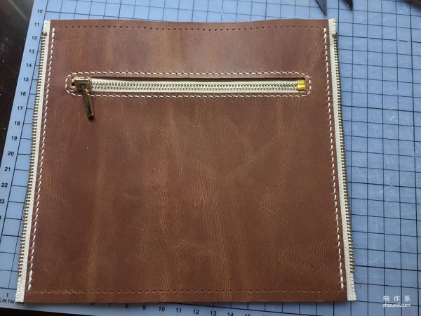 Make a simple pencil case out of crazy horse leather